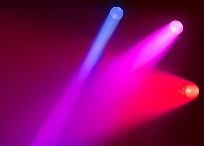 Martin MAC One - световой прибор полного вращения, фото-3 Martin MAC One - световой прибор полного вращения, фото-3